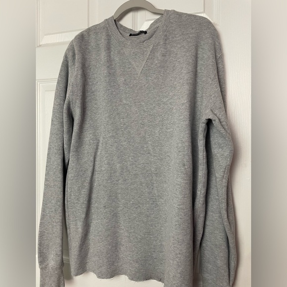 Brandy Melville Light Gray Knit Top - Picture 1 of 3